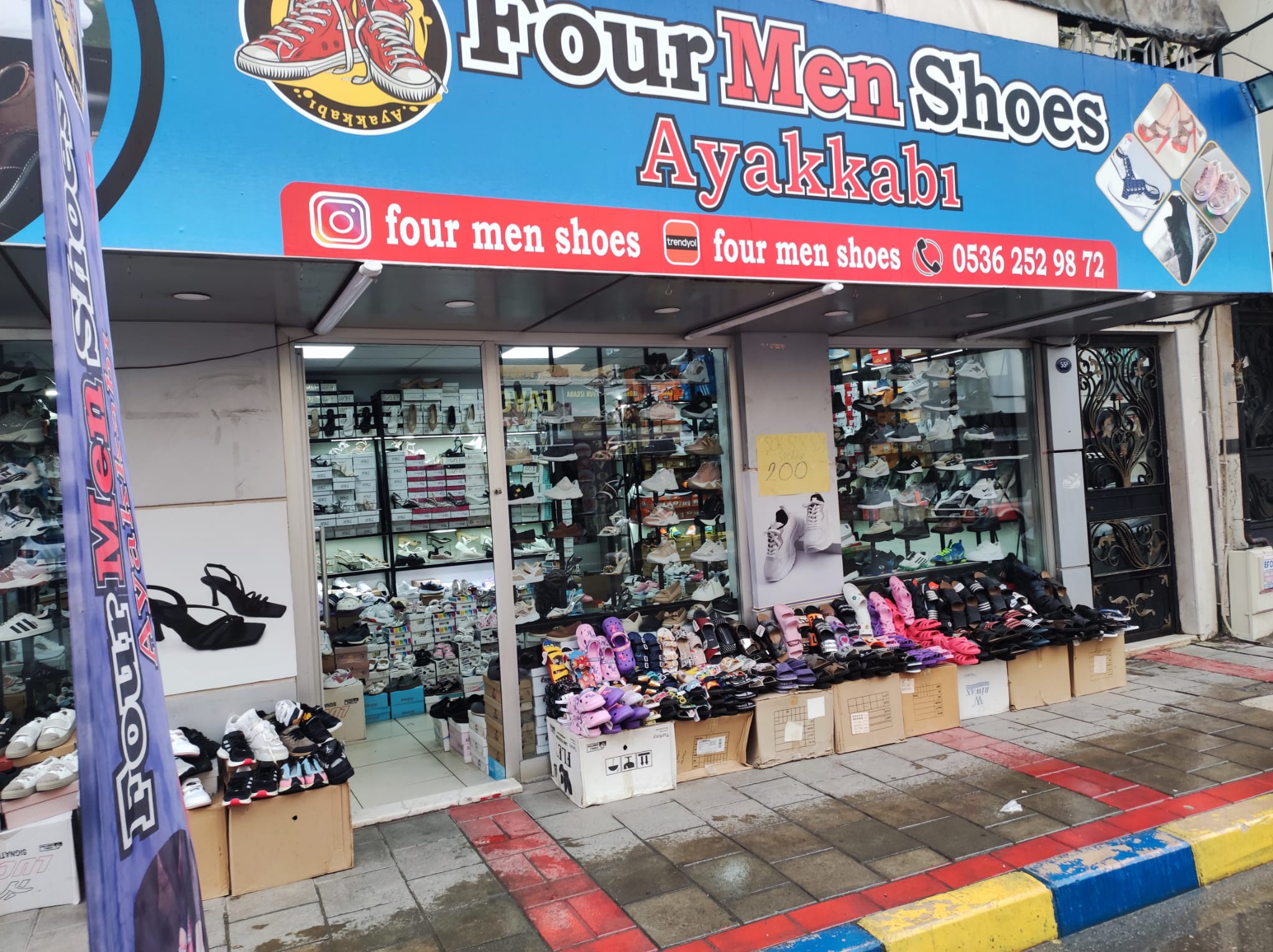 Four men Ayakkabi  أفضل محل أحذية في أزمير